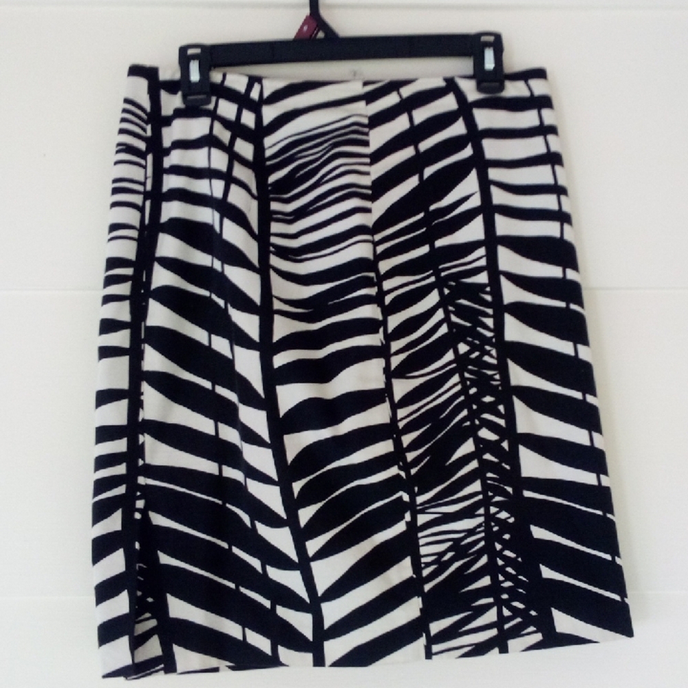 The Limited Black and Tan Skirt